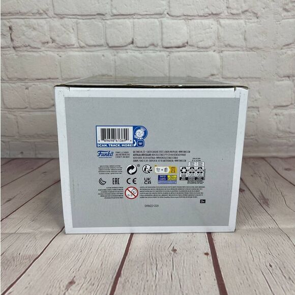 Funko Pop! Deluxe: One Piece - Hungry Big Mom #1268 - Picture 7 of 7